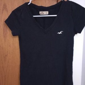 Hollister v-neck tee